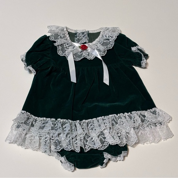 Vintage Little Precious Green Velvet Dress, Girls Size 3-6 Months - Picture 1 of 6